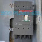 Intrerupator tetrapolar automat JT, pentru post de transformare in anvelopa de beton, 25 kA, curent nominal 250, tip 250/C/25, comanda manuala 131071 DY 3101/7 RO